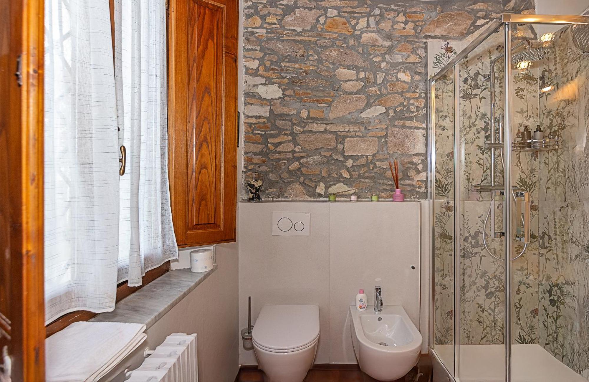 B&B Toringo Capannori Rum bild